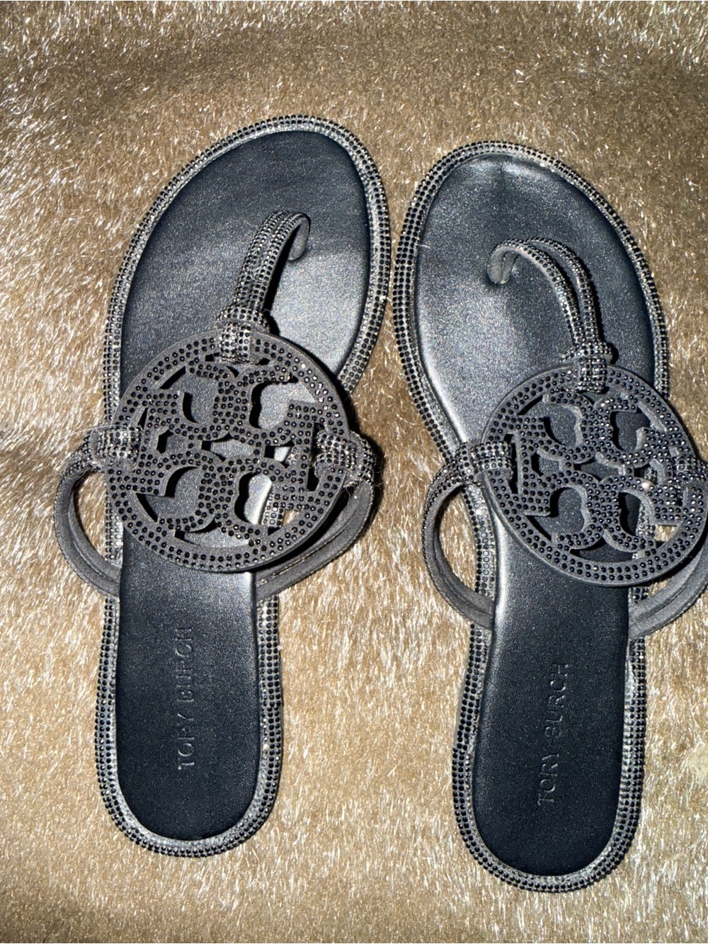 Tory Burch Black Logo Medallion Toe-Post Sandals - Picture 10 of 10